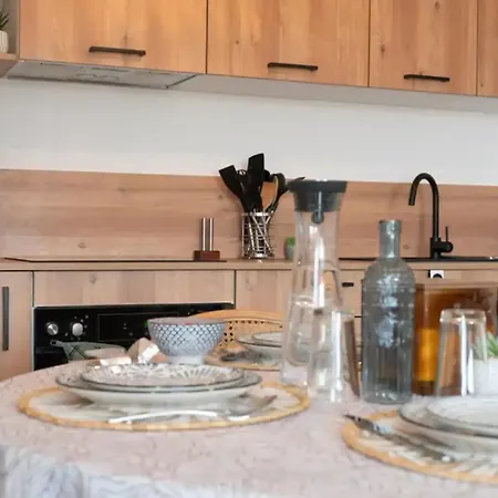 Appartamento With Mountain Views In *