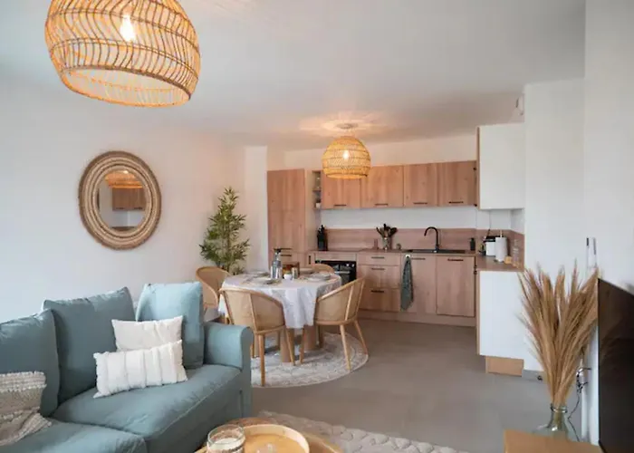 Appartamento With Mountain Views In
