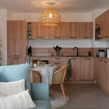With Mountain Views In Апартаменты Антиб